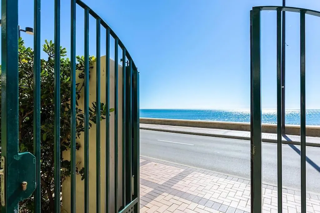 Apartment Ensuite Mediterranean Sea Front Fuengirola
